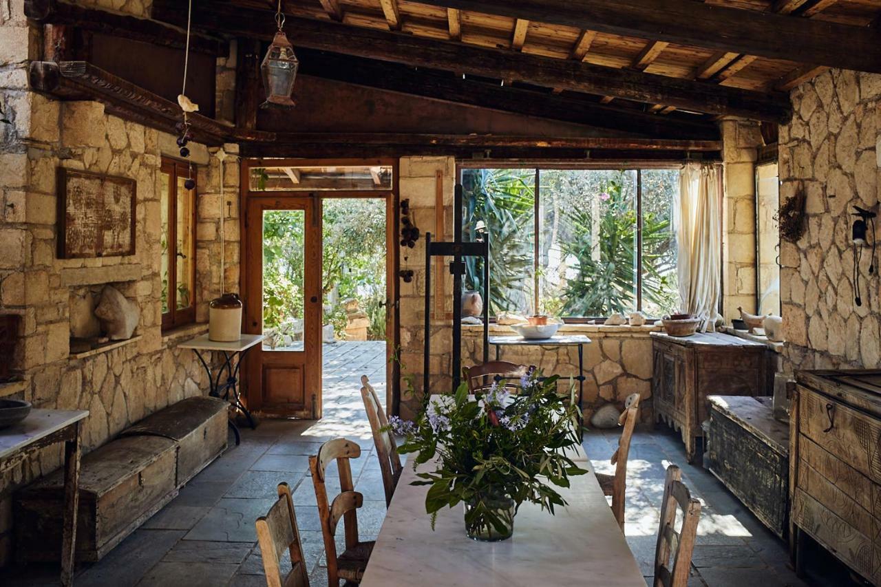 Nikolaou Art Residence Aegina 외부 사진