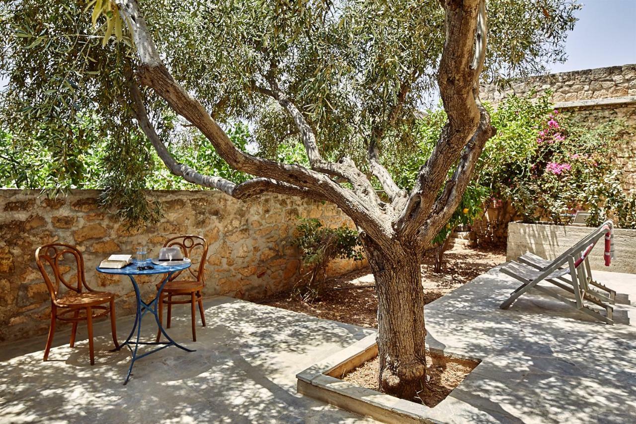 Nikolaou Art Residence Aegina 외부 사진